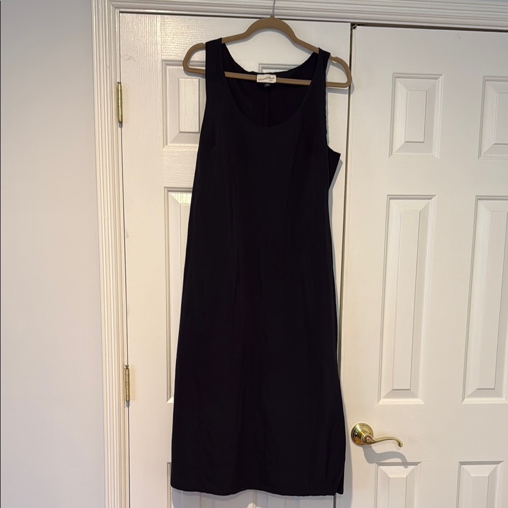 Universal Thread Black Sleeveless Sheath Midi Dress